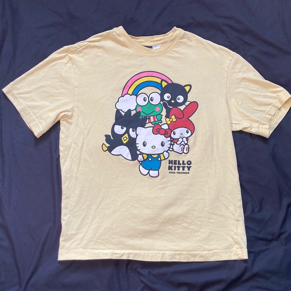 Hello Kitty and Friends x H&M Pale Yellow Graphic Tee Shirt Size S